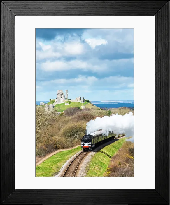 Framed Print : Steam train on the Swanage Railway, Corfe Castle, Dorset, England, UK Framed Print : Steam train on the Swanage Railway, Corfe Castle, Dorset, England, UK