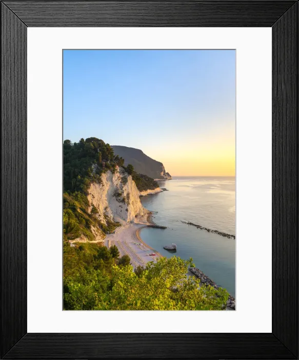 Framed Print : Spiaggia Del Frate (Friar beach), mount Conero in the background Framed Print : Spiaggia Del Frate (Friar beach), mount Conero in the background