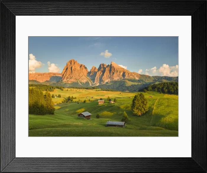 Framed Print : Sunset on Alpe di Siusi / Seiser Alm, Sassolungo and Sassopiatto Dolomites, South Tyrol Framed Print : Sunset on Alpe di Siusi / Seiser Alm, Sassolungo and Sassopiatto Dolomites, South Tyrol