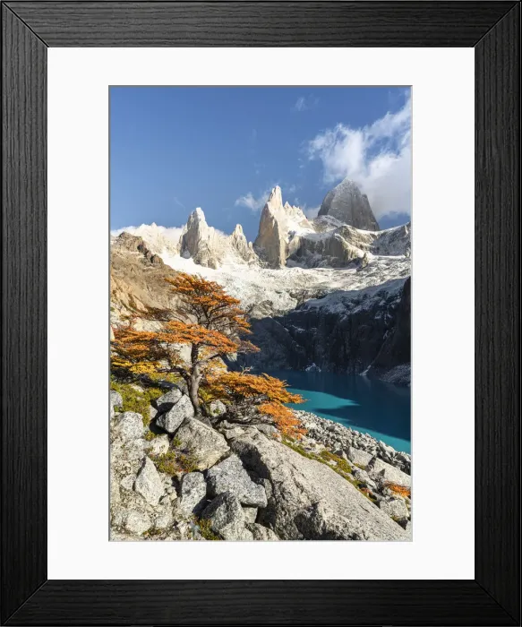 Framed Print : Laguna Sucia in autumn, with Fitz Roy in the background Framed Print : Laguna Sucia in autumn, with Fitz Roy in the background