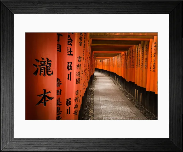 Framed Print : Foreshortening of Fushimi Inari-taisha Temple, Kyoto, Japan Framed Print : Foreshortening of Fushimi Inari-taisha Temple, Kyoto, Japan