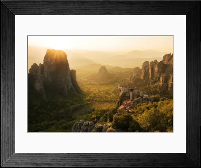 Framed Print : Sunset at Viewpoint of a monastery in Meteora, Tessaglia, Greece Framed Print : Sunset at Viewpoint of a monastery in Meteora, Tessaglia, Greece