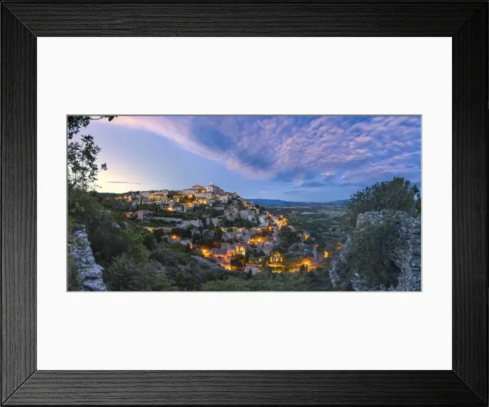 Framed Print : The hilltop village of Gordes at twilight (Apt, Vaucluse department, Provence-Alpes-Cote d'Azur, France, Europe) Framed Print : The hilltop village of Gordes at twilight (Apt, Vaucluse department, Provence-Alpes-Cote d'Azur, France, Europe)