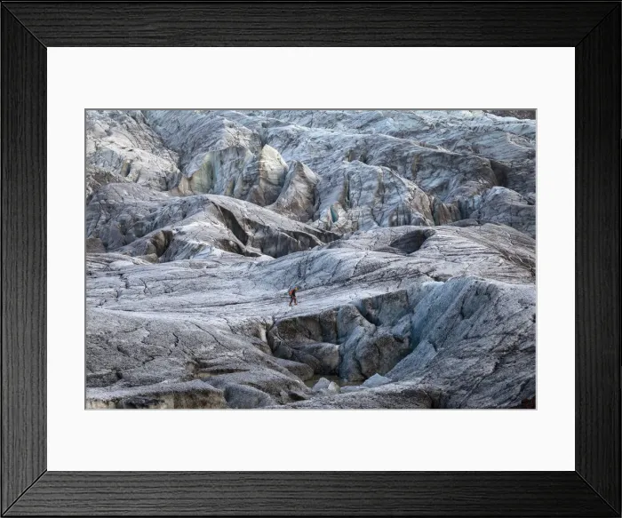Framed Print : Hiker at Svinafellsjokull, Hornafjorður, Austurland, Iceland, Northern Europe (MR) Framed Print : Hiker at Svinafellsjokull, Hornafjorður, Austurland, Iceland, Northern Europe (MR)