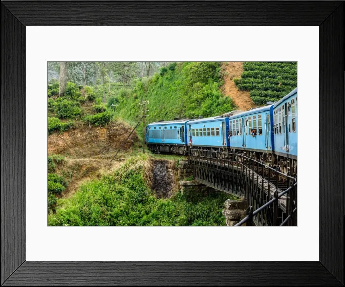 Framed Print : Ella, Uva District, Uva, Sri Lanka, Southern Asia. Moments of the scenic train ride