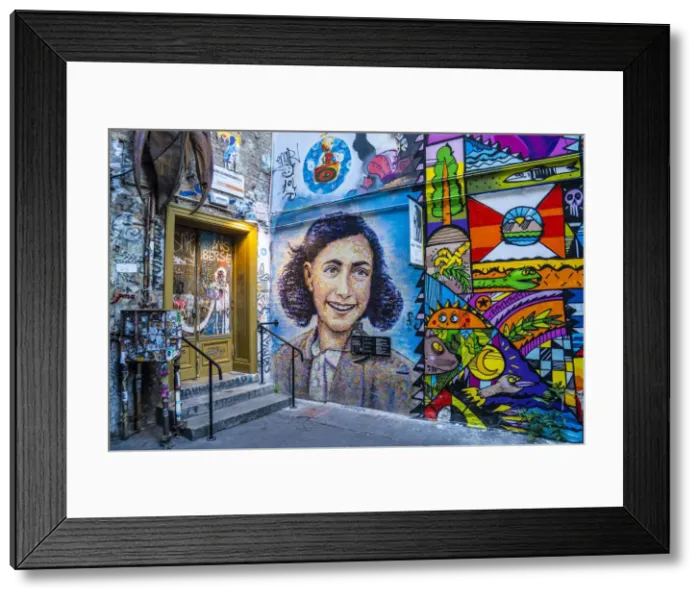 Framed Print : Anne Frank Zentrum, Blindenwerkstatt Otto Weidt Museum, Hackesche Hofe alley, Berlin, Germany Framed Print : Anne Frank Zentrum, Blindenwerkstatt Otto Weidt Museum, Hackesche Hofe alley, Berlin, Germany