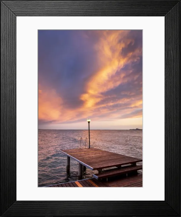 Framed Print : Western side of Garda lake during a cloudy sunset. Toscolano Maderno, Brescia Province Framed Print : Western side of Garda lake during a cloudy sunset. Toscolano Maderno, Brescia Province