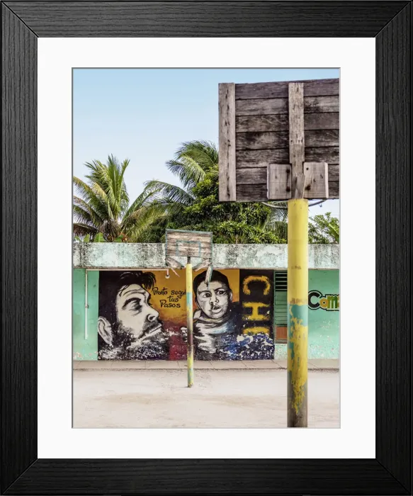 Framed Print : Mural painting with Che Guevara at the school wall, Santa Clara, Villa Clara Province Framed Print : Mural painting with Che Guevara at the school wall, Santa Clara, Villa Clara Province