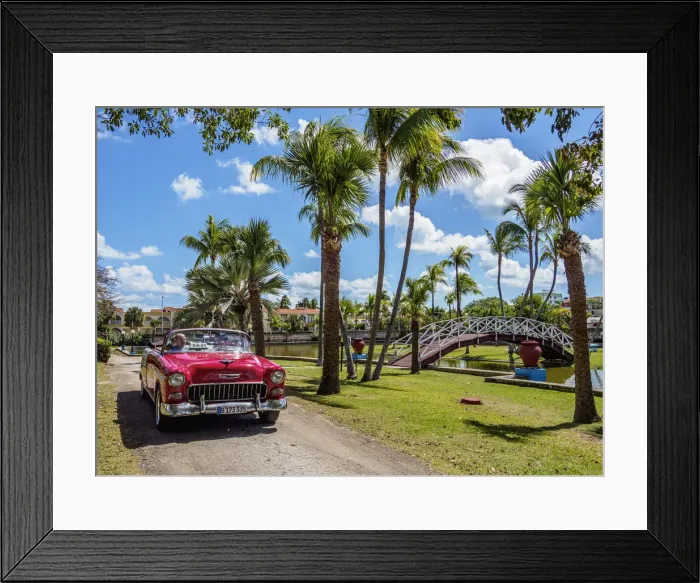 Framed Print : Vintage Car in Josone Park, Varadero, Matanzas Province, Cuba Framed Print : Vintage Car in Josone Park, Varadero, Matanzas Province, Cuba