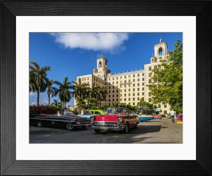 Framed Print : Vintage cars in front of the Hotel Nacional, Havana, La Habana Province, Cuba Framed Print : Vintage cars in front of the Hotel Nacional, Havana, La Habana Province, Cuba