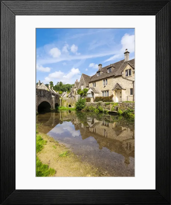 Framed Print : Castle Coombe, Cotswolds, Gloucestershire, England, UK Framed Print : Castle Coombe, Cotswolds, Gloucestershire, England, UK