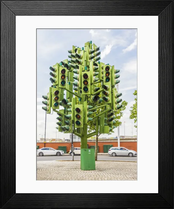 Framed Print : Traffic Light Tree created by the French sculptor Pierre Vivant outside billingsgate Framed Print : Traffic Light Tree created by the French sculptor Pierre Vivant outside billingsgate