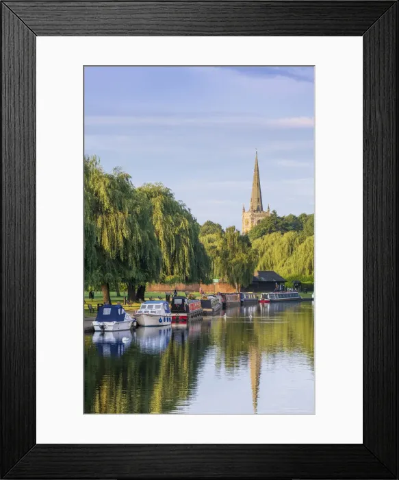 Framed Print : United Kingdom, England, Warwickshire, Stratford, Stratford-upon-Avon, summer view of the river Avon showing the spire of the Church of the Holy Trinity, Shakespearea€ Framed Print : United Kingdom, England, Warwickshire, Stratford, Stratford-upon-Avon, summer view of the river Avon showing the spire of the Church of the Holy Trinity, Shakespearea€