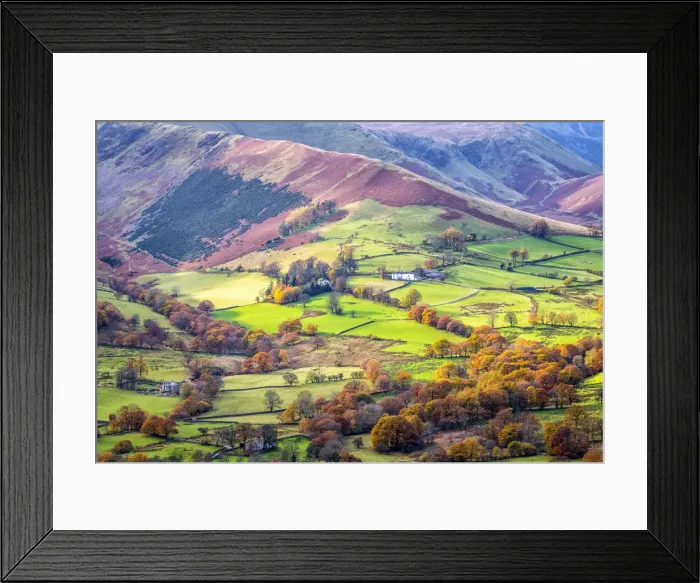 Framed Print : Views of Newlands Valley and Derwent Fells from Catbells route, near Derwentwater Framed Print : Views of Newlands Valley and Derwent Fells from Catbells route, near Derwentwater