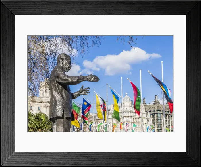 Framed Print : Nelson Mandela statue in Parliament Square, London, England Framed Print : Nelson Mandela statue in Parliament Square, London, England