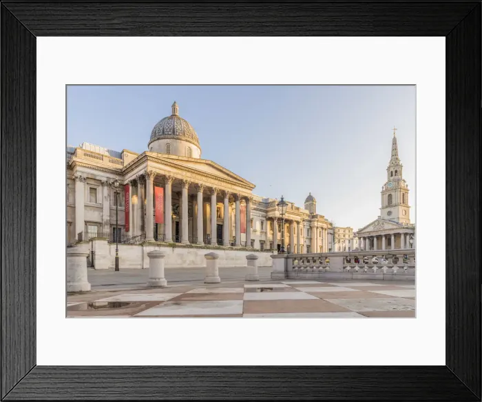 Framed Print : National Gallery and St Martin in the Fields church in Trafalgar Square, London, England