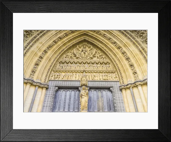 Framed Print : Detail on Westminster Abbey, a UNESCO World heritage site, London, England Framed Print : Detail on Westminster Abbey, a UNESCO World heritage site, London, England