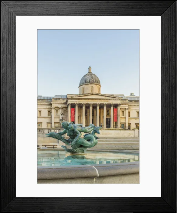 Framed Print : Fountain outside the National Gallery, Trafalgar Square, London, England Framed Print : Fountain outside the National Gallery, Trafalgar Square, London, England