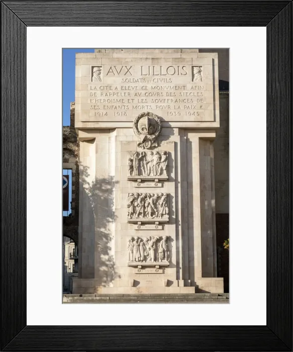 Framed Print : Rihour Palace and the Aux Lillois Victims of the Wars Monument, Rihour Square, Lille Framed Print : Rihour Palace and the Aux Lillois Victims of the Wars Monument, Rihour Square, Lille