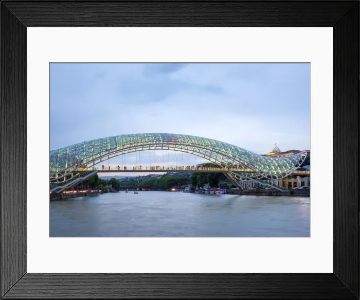 Framed Print : Bridge of Peace over the Kura (Mtkvari) River, Tbilisi (Tiflis), Georgia Framed Print : Bridge of Peace over the Kura (Mtkvari) River, Tbilisi (Tiflis), Georgia