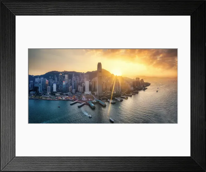 Framed Print : China, Hong Kong, Victoria Harbour and Hong Kong Island skyline Framed Print : China, Hong Kong, Victoria Harbour and Hong Kong Island skyline