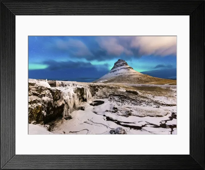 Framed Print : Aurora Borealis over Kirkjufell Waterfall, Snaefellsnes National Park Framed Print : Aurora Borealis over Kirkjufell Waterfall, Snaefellsnes National Park