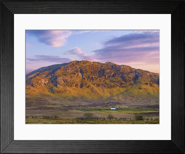 Framed Print : Ireland, Co. Donegal, Fintown, traditional cottage in rural setting(PR)