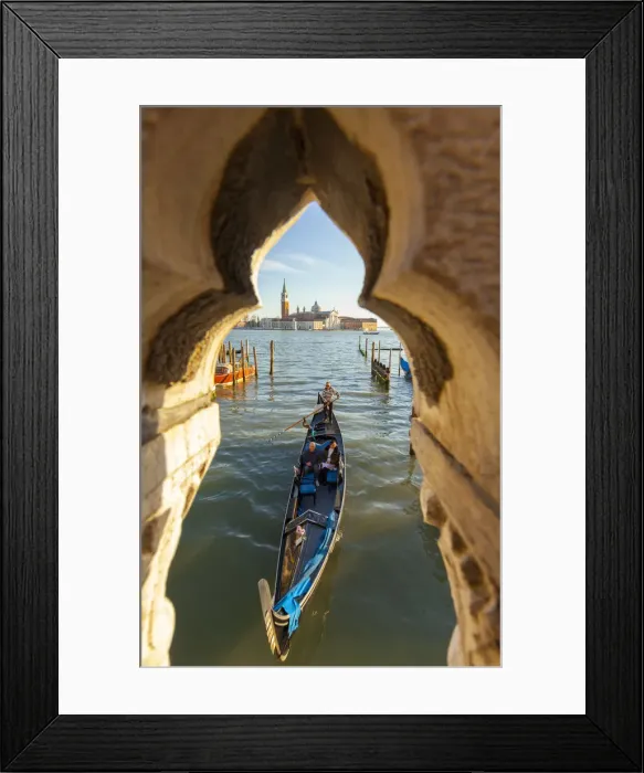 Framed Print : Gondola in the Bacino di San Marco overlooking the church of San Giorgio Maggiore, Venice Framed Print : Gondola in the Bacino di San Marco overlooking the church of San Giorgio Maggiore, Venice