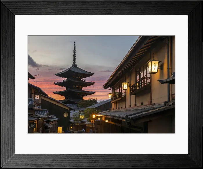 Framed Print : Higashiyama district (old town) and Yasaka Pagoda in Hokanji temple, Kyoto, Kansai region
