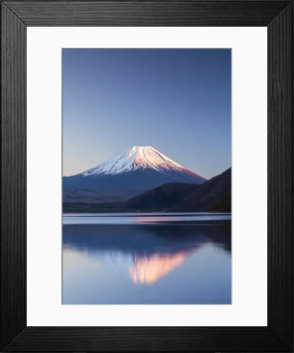 Framed Print : Mount Fuji and Lake Motosu at sunset, Yamanashi Prefecture, Japan Framed Print : Mount Fuji and Lake Motosu at sunset, Yamanashi Prefecture, Japan