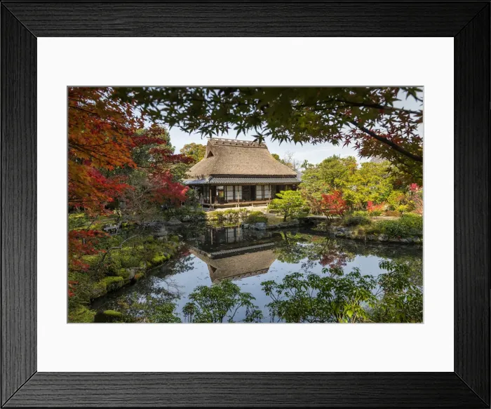 Framed Print : Jardin Isuien Tea House in Autumn, Nara, Kansai, Japan Framed Print : Jardin Isuien Tea House in Autumn, Nara, Kansai, Japan