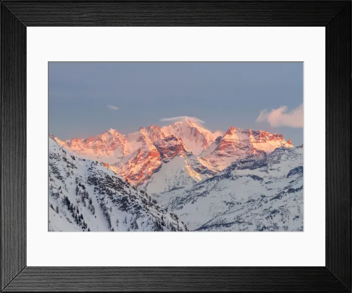Framed Print : The massif of Gran Paradiso during a winter sunset from Point Helbronner Skyway Framed Print : The massif of Gran Paradiso during a winter sunset from Point Helbronner Skyway