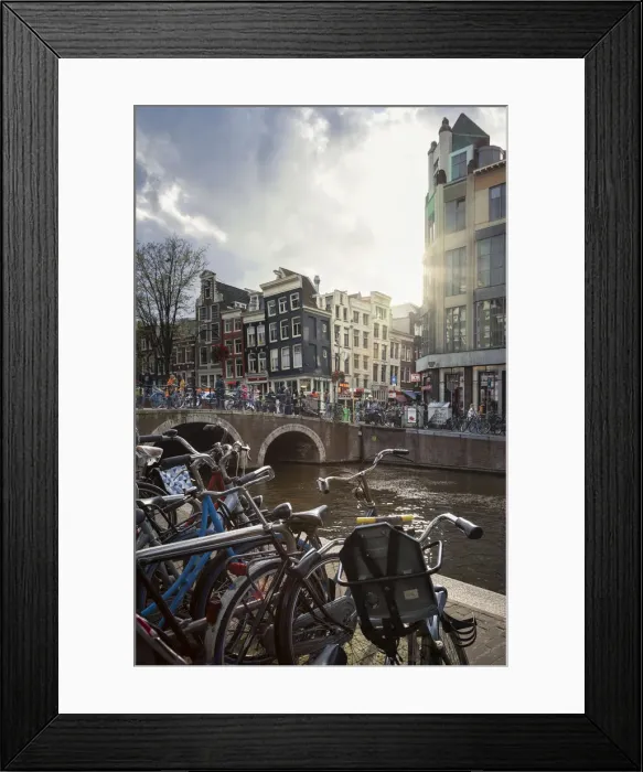 Framed Print : The De Wallen district near the Oudezijds Voorburgwal canal in Amsterdam (North Holland Framed Print : The De Wallen district near the Oudezijds Voorburgwal canal in Amsterdam (North Holland