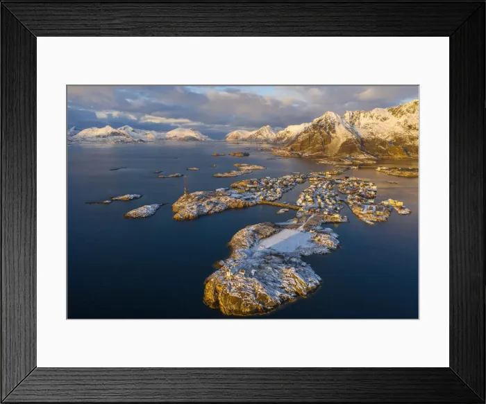 Framed Print : Sunset over Henningsvaer, Vagan, Austvagoy Nordland, Lofoten, Norway Framed Print : Sunset over Henningsvaer, Vagan, Austvagoy Nordland, Lofoten, Norway
