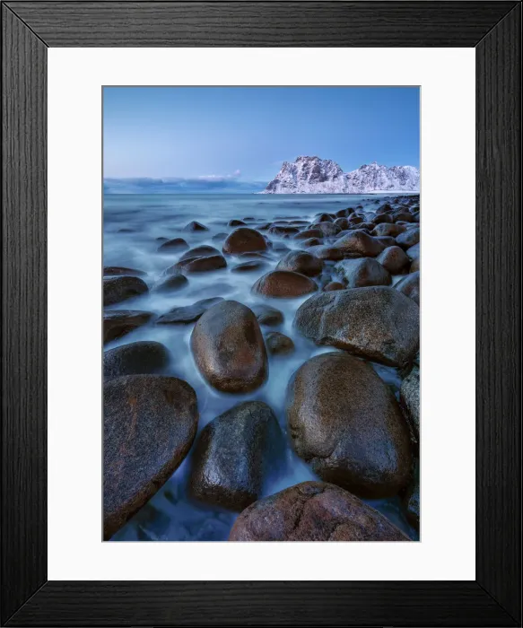 Framed Print : Rocks into the water at Uttakleiv beach at twilight, Leknes, Lofoten, Nordland, Norway Framed Print : Rocks into the water at Uttakleiv beach at twilight, Leknes, Lofoten, Nordland, Norway