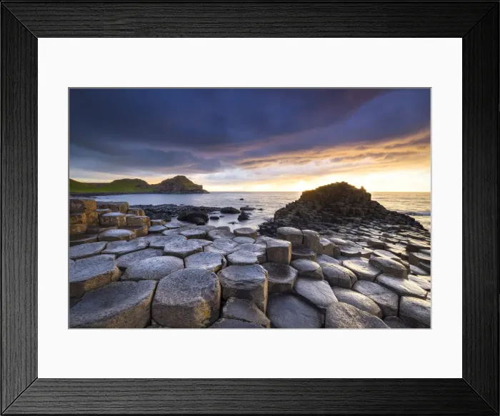 Framed Print : An epic sunset at the Giants Causeway with its iconic basalt columns Framed Print : An epic sunset at the Giants Causeway with its iconic basalt columns