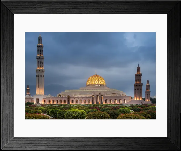 Framed Print : Sultan Qaboos Grand Mosque by night, Muscat, Sultanate of Oman, Middle East Framed Print : Sultan Qaboos Grand Mosque by night, Muscat, Sultanate of Oman, Middle East