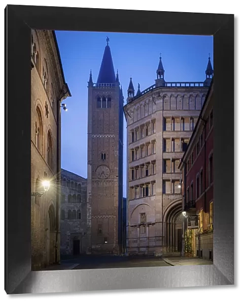 Duomo (Cathedral) Bell Tower and Baptistry. Parma, Emilia Romagna, Italy