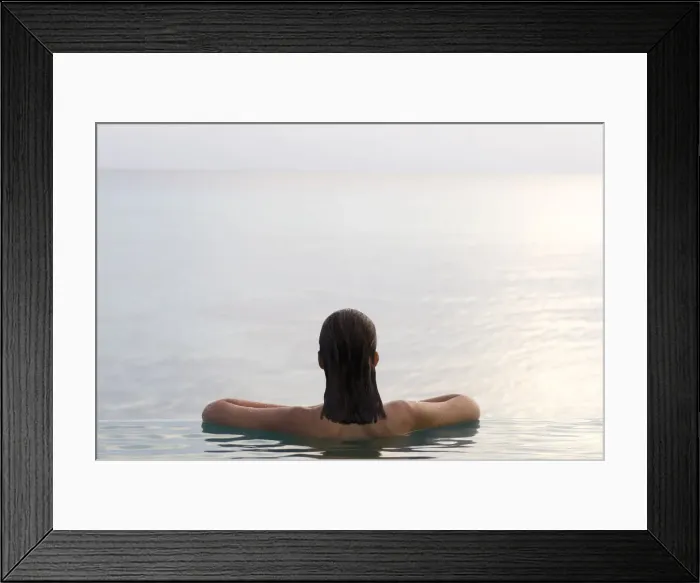 Framed Print : Woman relaxing in infinity pool. Rangiroa, Tuamotu Archipelago, French Polynesia. (MR) Framed Print : Woman relaxing in infinity pool. Rangiroa, Tuamotu Archipelago, French Polynesia. (MR)