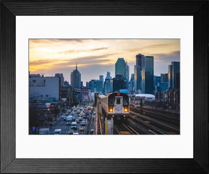 Framed Print : View of Manhattan from Queens train station, Manhattan, New York City, USA Framed Print : View of Manhattan from Queens train station, Manhattan, New York City, USA