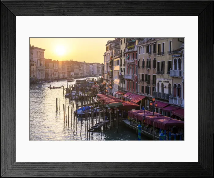 Framed Print : Canal grande at sunset near Rialto Bridge, Venice, Veneto, Italy Framed Print : Canal grande at sunset near Rialto Bridge, Venice, Veneto, Italy