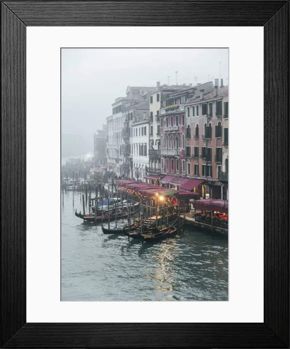 Framed Print : Gondolas near Rialto bridge during a cloudy day. Venice, Veneto, Italy Framed Print : Gondolas near Rialto bridge during a cloudy day. Venice, Veneto, Italy