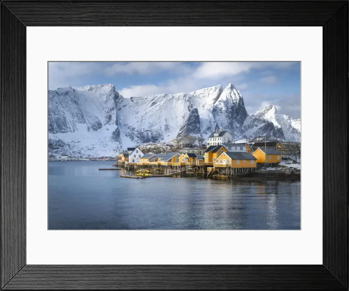 Framed Print : Sakrisoy village in the middle of Reine Bay, Lofoten Islands, Nordland, Norway Framed Print : Sakrisoy village in the middle of Reine Bay, Lofoten Islands, Nordland, Norway