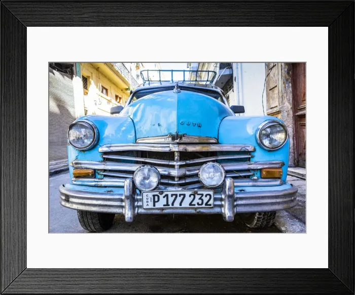 Framed Print : Classic car in La Habana Vieja (Old Town), Havana, Cuba Framed Print : Classic car in La Habana Vieja (Old Town), Havana, Cuba