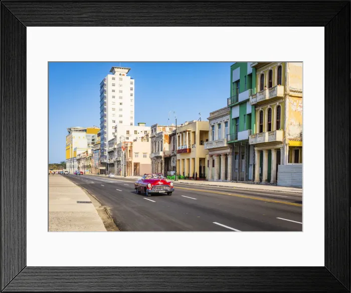 Framed Print : A classic car driving on the Malecon, La Habana Vieja (Old Town), Havana, Cuba Framed Print : A classic car driving on the Malecon, La Habana Vieja (Old Town), Havana, Cuba