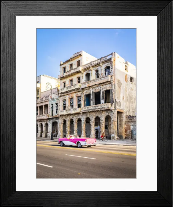 Framed Print : A classic car driving on the Malecon, La Habana Vieja (Old Town), Havana, Cuba Framed Print : A classic car driving on the Malecon, La Habana Vieja (Old Town), Havana, Cuba