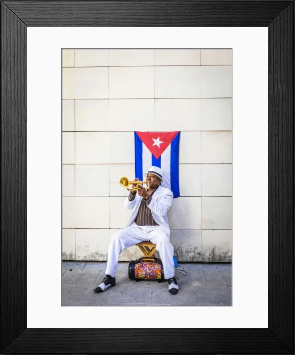 Framed Print : A trumpet player in Plaza de Armas, La Habana Vieja (Old Town), Havana, Cuba Framed Print : A trumpet player in Plaza de Armas, La Habana Vieja (Old Town), Havana, Cuba
