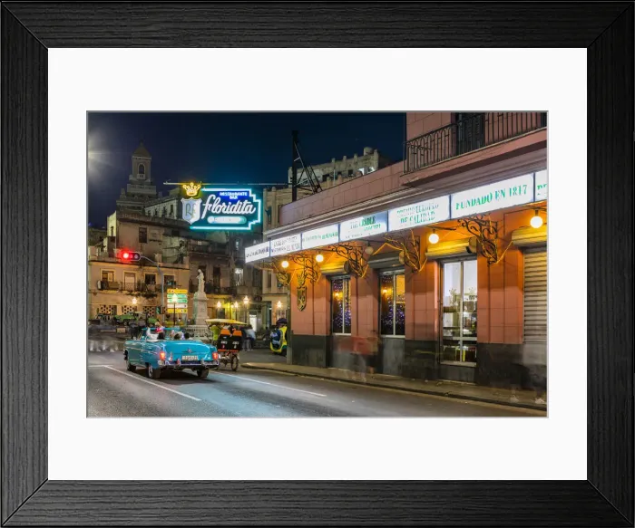 Framed Print : El Floridita Bar at night, La Habana Vieja (Old Town), Havana, Cuba Framed Print : El Floridita Bar at night, La Habana Vieja (Old Town), Havana, Cuba