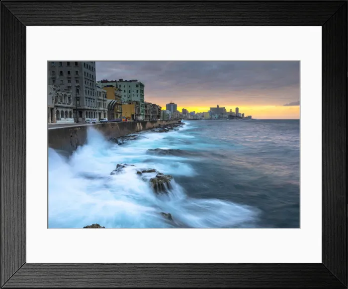 Framed Print : The view along the Malecon at sunset, Cuba, Havana Framed Print : The view along the Malecon at sunset, Cuba, Havana
