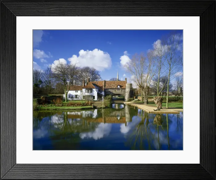 Framed Print : Pulls Ferry, Norwich, Norfolk, England Framed Print : Pulls Ferry, Norwich, Norfolk, England